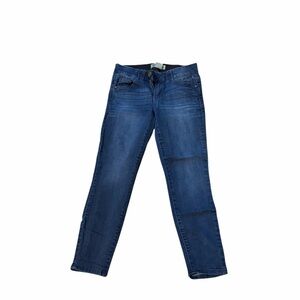 Petite Jeans-Democracy